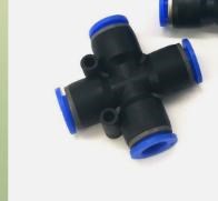 Nối nhanh chữ thập ống 8 TAT-037-1 (cái)